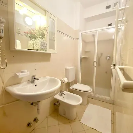 Hotel Ada