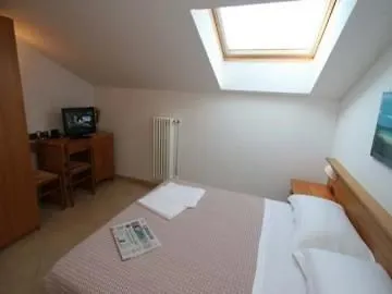 Ada Hotel